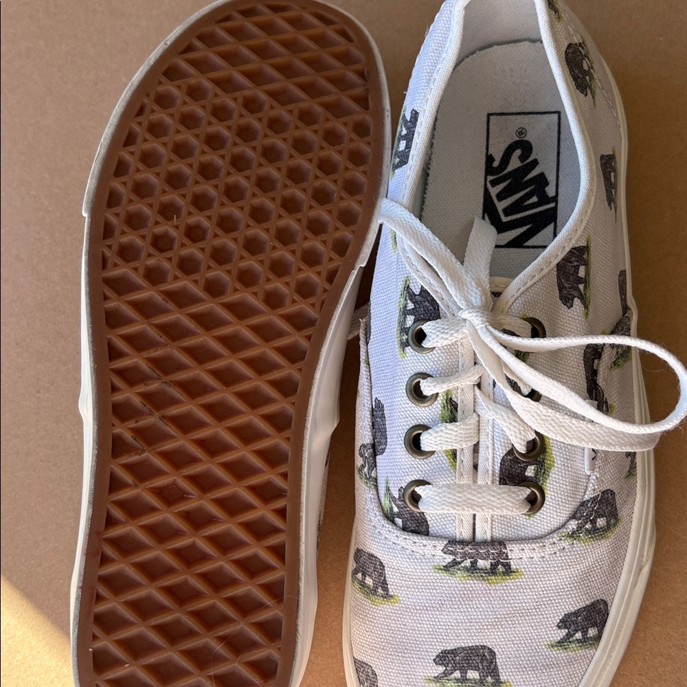 🐻☀️🌴RARE Vans California Bear sneakers (unisex- men’s 6, woman’s 7.5) - Picture 3 of 3